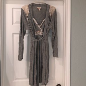 Soft Jessica Simpson nursing